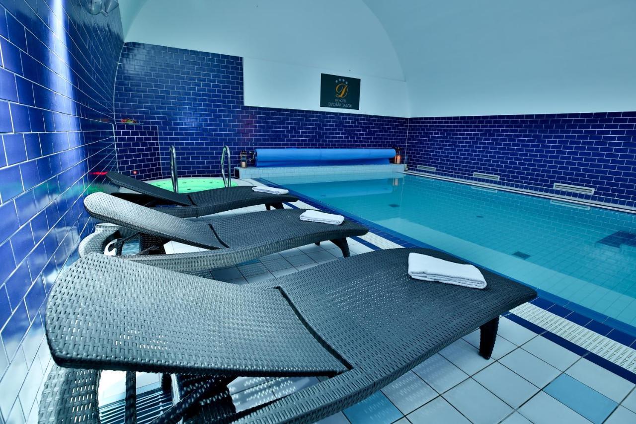 Lh Hotel Dvorak Tabor Congress & Wellness Экстерьер фото