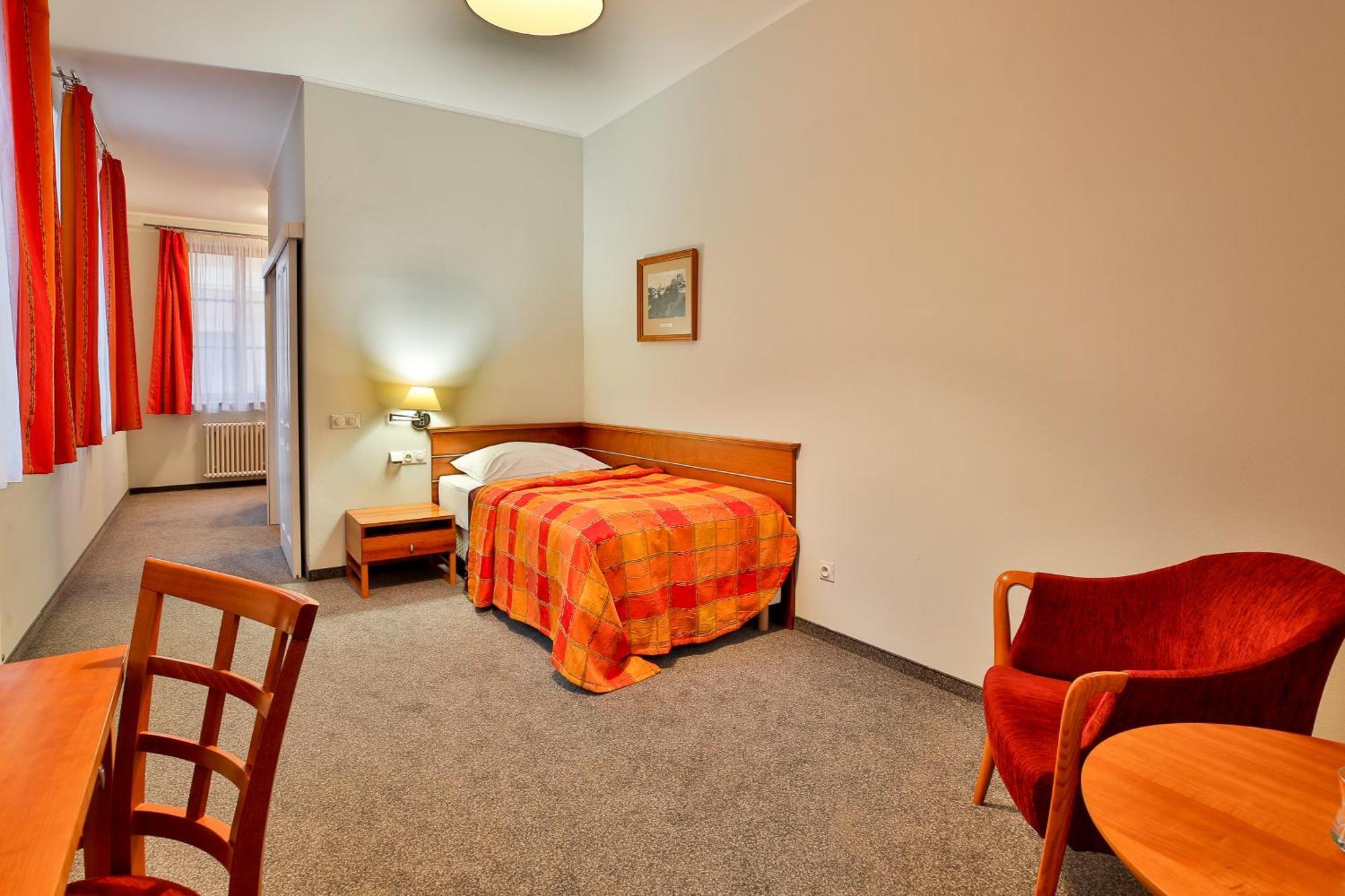 Lh Hotel Dvorak Tabor Congress & Wellness Экстерьер фото