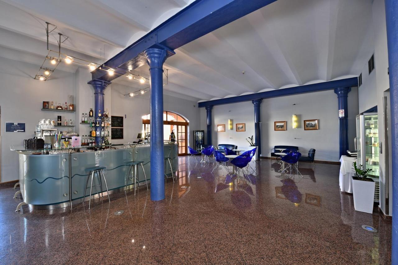 Lh Hotel Dvorak Tabor Congress & Wellness Экстерьер фото