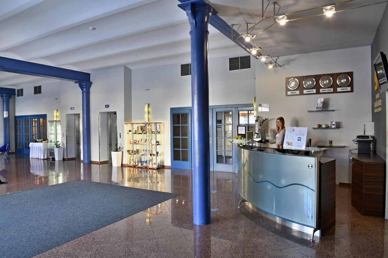 Lh Hotel Dvorak Tabor Congress & Wellness Экстерьер фото